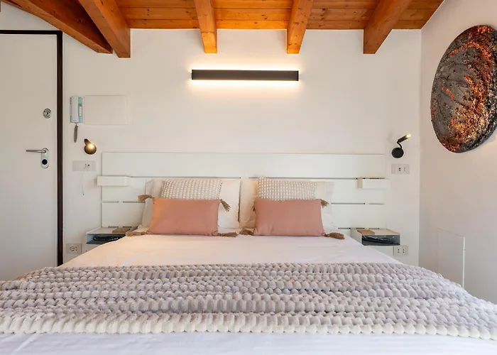 Appartamento Loft Park & Rail Free Parking