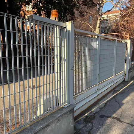 Loft Park & Rail Private Parking Included Διαμέρισμα